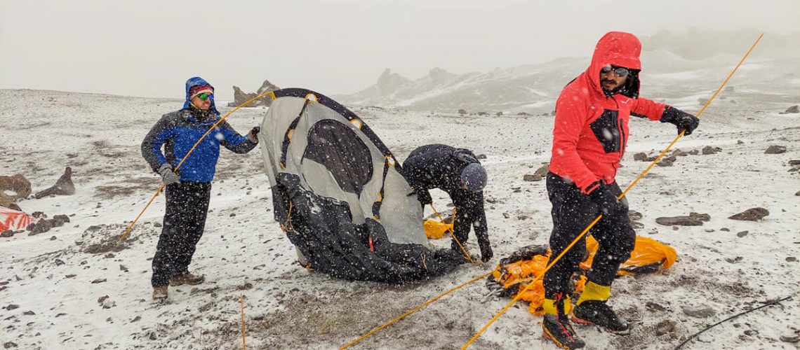 den_eror_zadar_planinar_climber_mount_everest_k2_mont_blanc_beer_craft_paragliding_velebit_Chimborazo_Cotopaxi_aconcagua