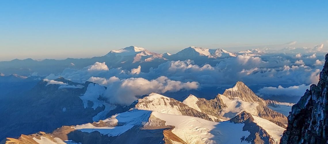 den_eror_zadar_planinar_climber_mount_everest_k2_mont_blanc_beer_craft_paragliding_velebit_Chimborazo_Cotopaxi_aconcagua